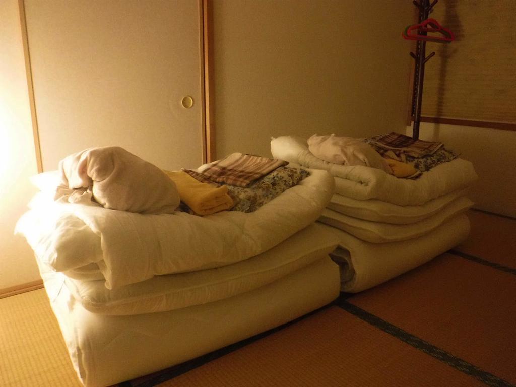 Wholeearth Ryokan Hiroshima Eksteriør bilde